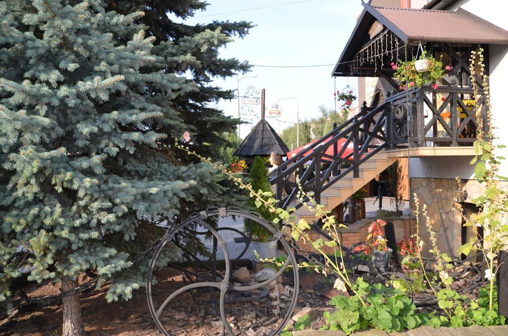 Gosciniec Podkowa Włodawa Exterior foto